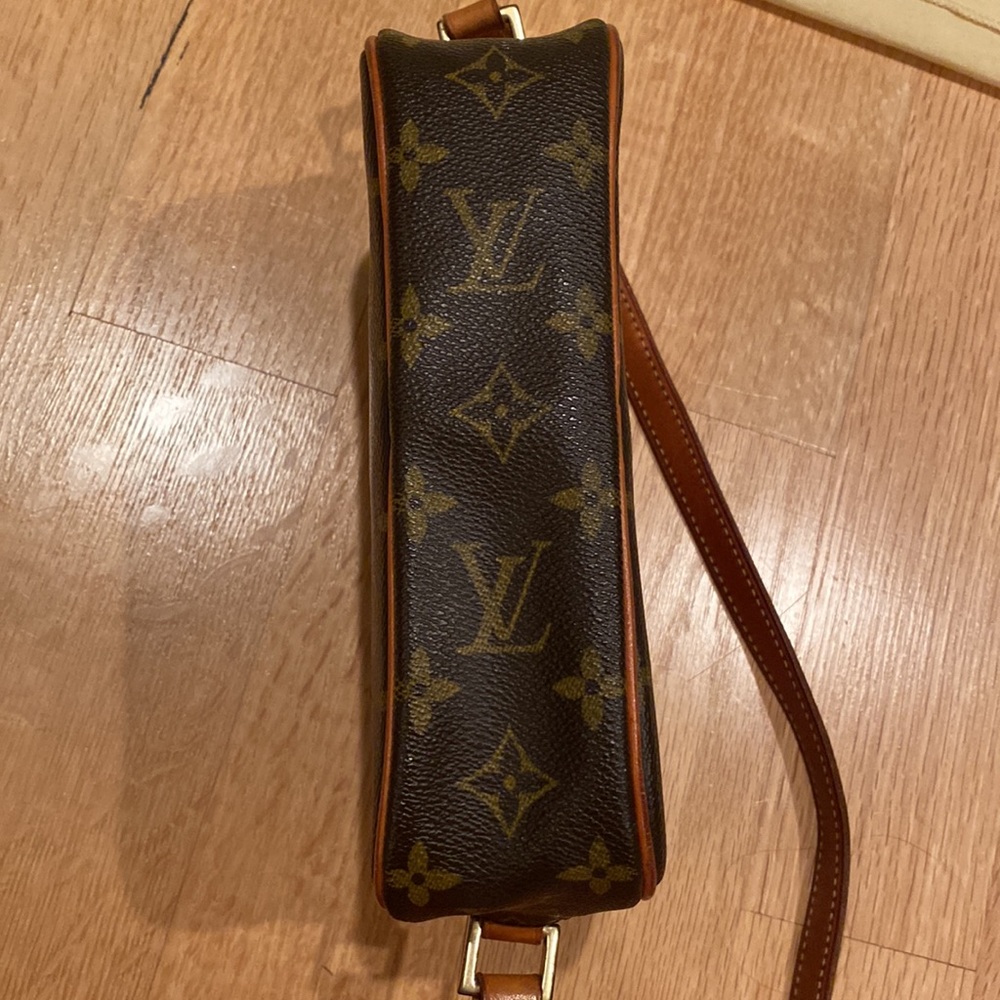 Authentic Louis Vuitton Pochette Cite Monogram Bag Purse Y2K Shoulder Bag Brown - Picture 12 of 17